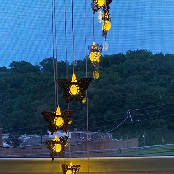 NEW Solar Butterfly Wind Chimes Outdoor Hanging -  Butterfly Waterproof Lights - Picture 7 of 10